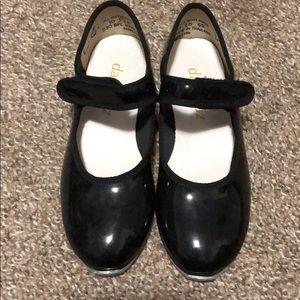 Girls tap shoes